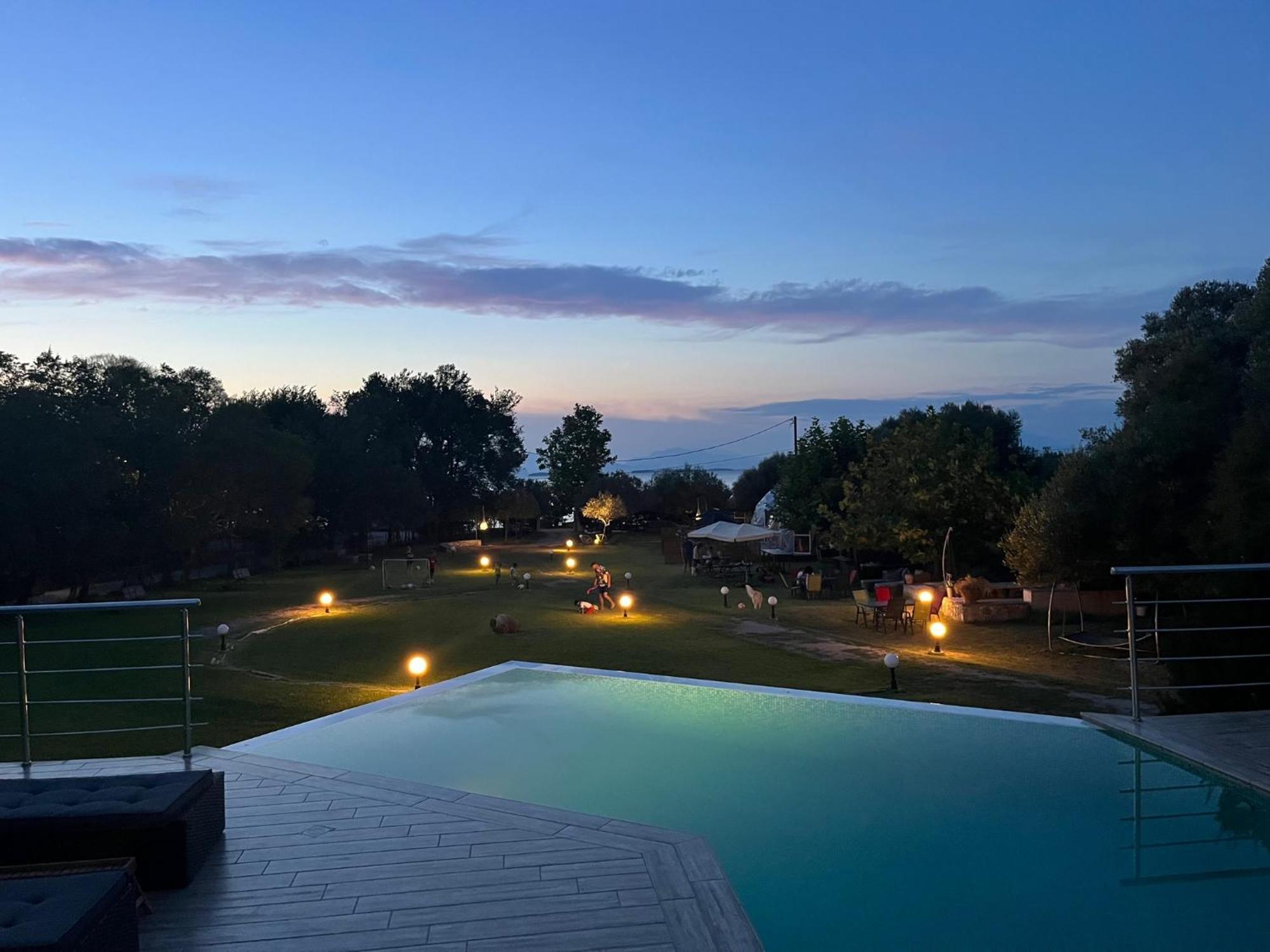 Manna Gea Glamping Domes Ξενοδοχείο Βόνιτσα Εξωτερικό φωτογραφία